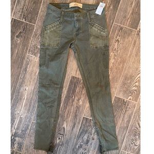 Hollister army green skinny pants
